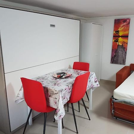 Sole...Mare...E...Spiaggie Bianche! Apartment Vada Exterior photo